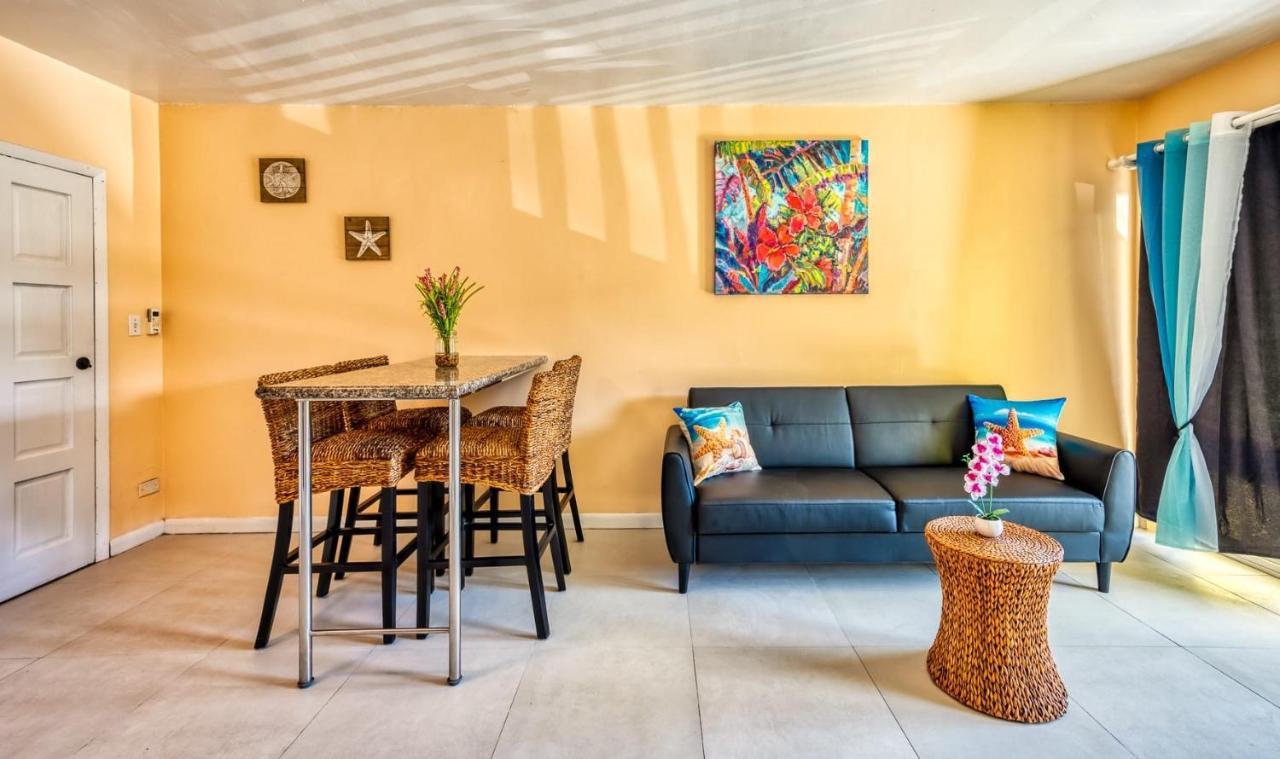 Lovely Apartment Near Beach, Downtown, 24H Security, Pool Nassau Luaran gambar