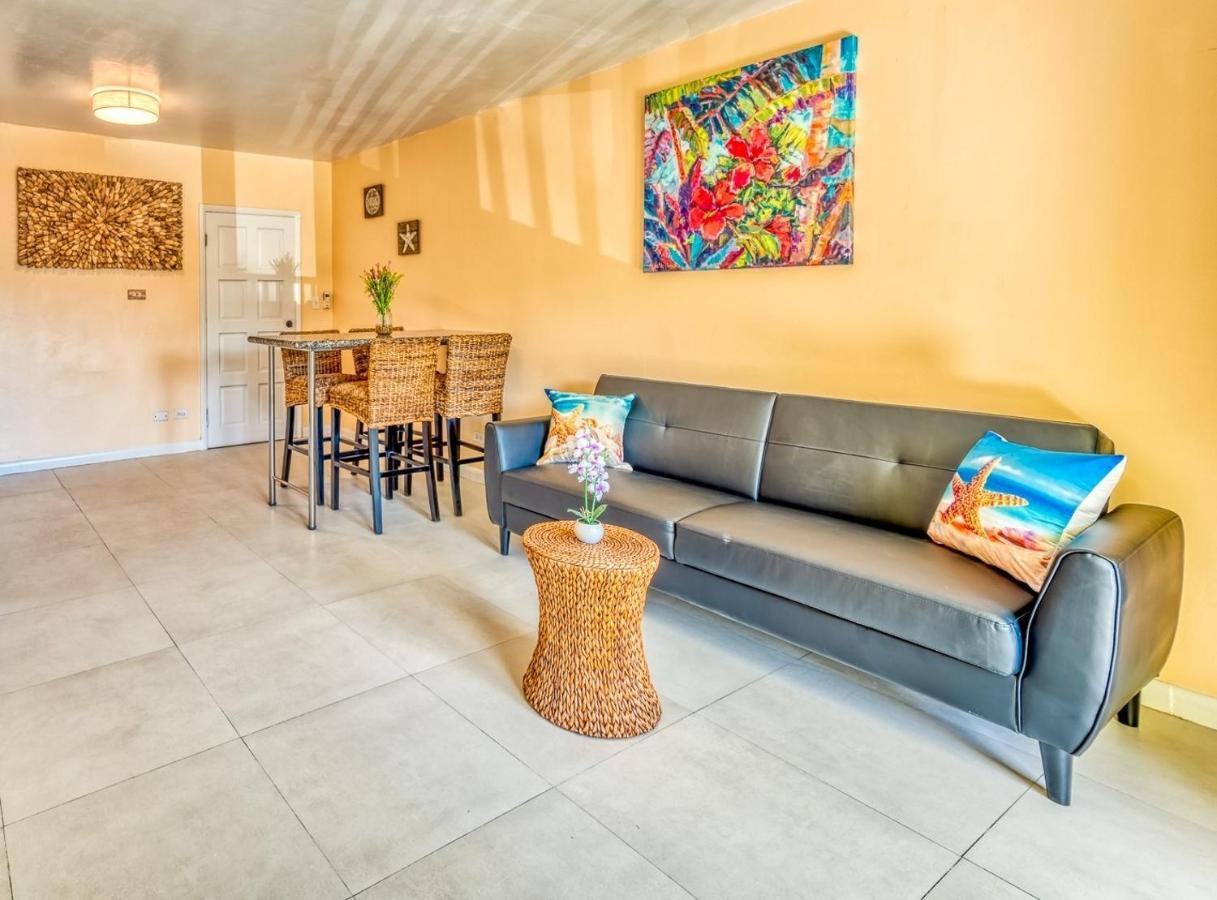 Lovely Apartment Near Beach, Downtown, 24H Security, Pool Nassau Luaran gambar